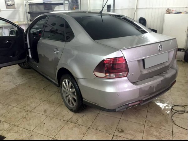 VW Polo GT — тонировка задней полусферы